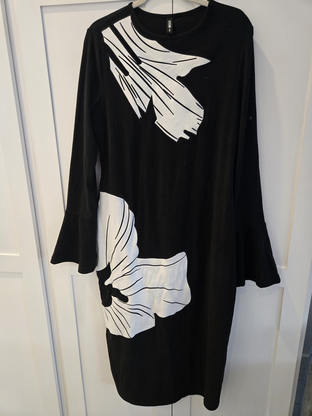 STYLEWE Black Dress with White Floral Prints and Bell Sleeves. Never Worn.